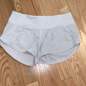 Lululemon speed up short in white